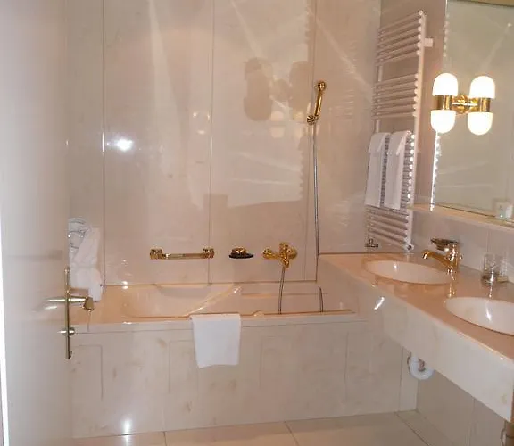 Hotel Grand Regina 4*