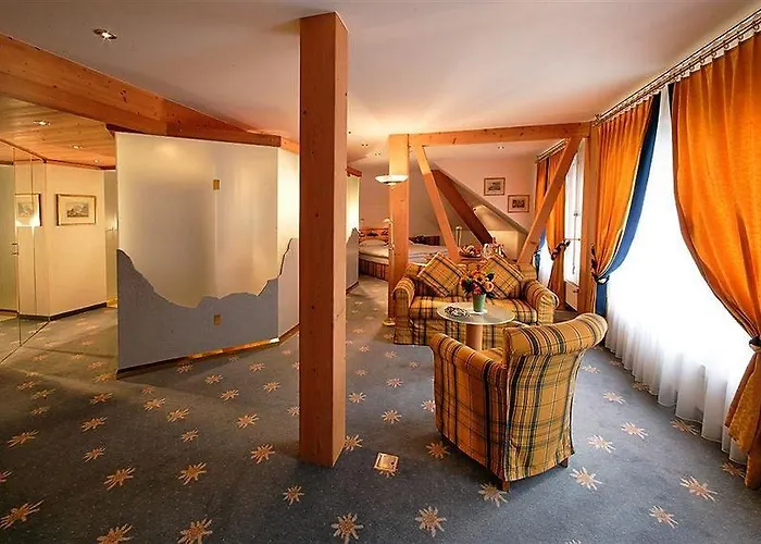 Отель Grand Regina 4*