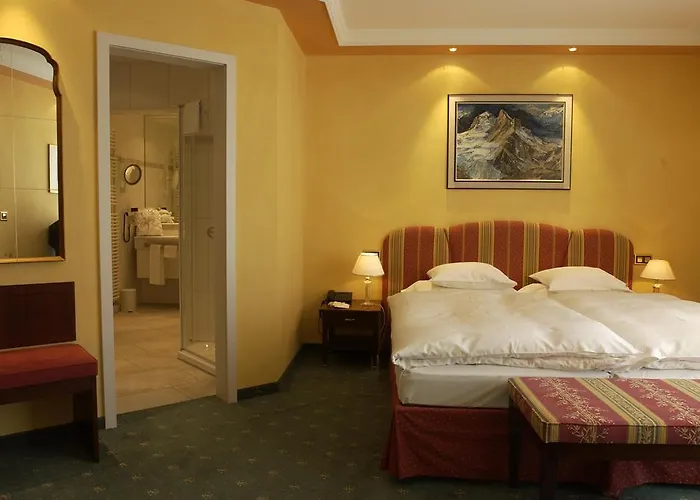 Отель Grand Regina 4*