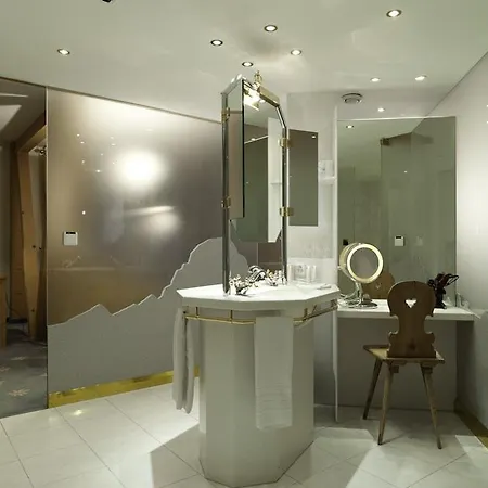 호텔 Grand Regina 4*